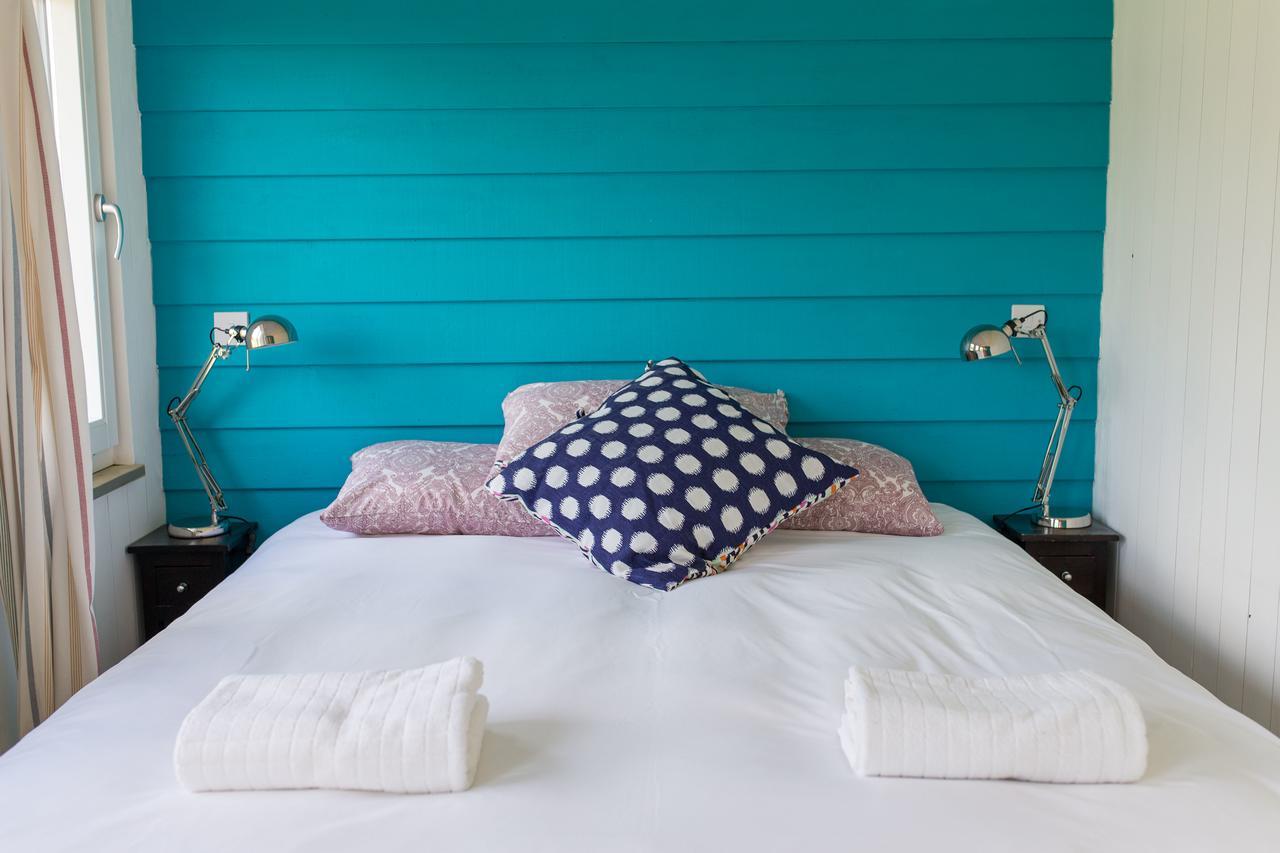 The Holford Arms Chalets And Glamping Hotell Didmarton Eksteriør bilde